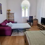 Chika Urban Apartament Rijeka