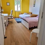 Chika Urban Apartament *