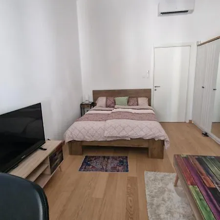 Chika Urban Apartman