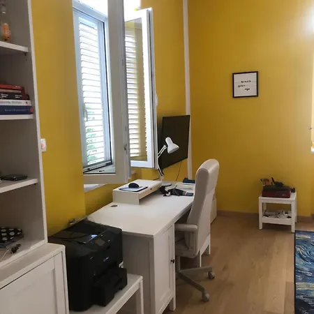 Chika Urban Apartman