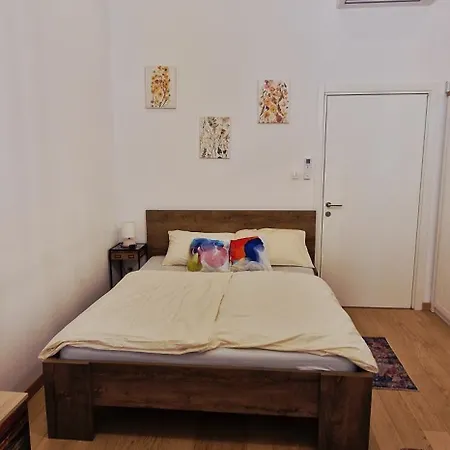 Chika Urban 里耶卡