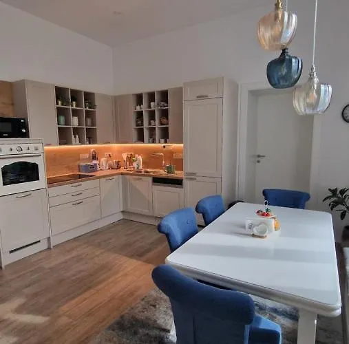 Chika Urban Apartman *