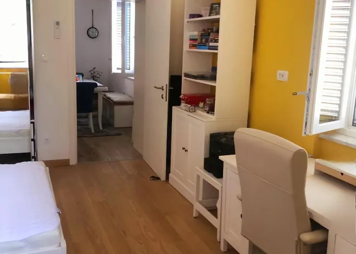 Chika Urban Apartman *